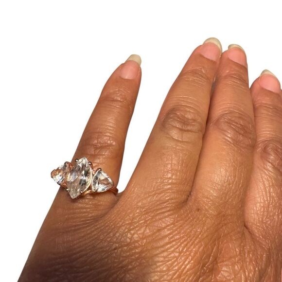 Elegant Sterling Silver Rose Gold plated Ring - Picture 2 of 4